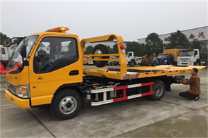 辽源哪里有拖车服务